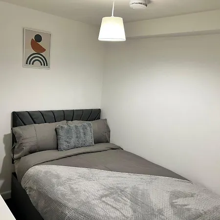 Apartment Tradeforce Service Bradford *